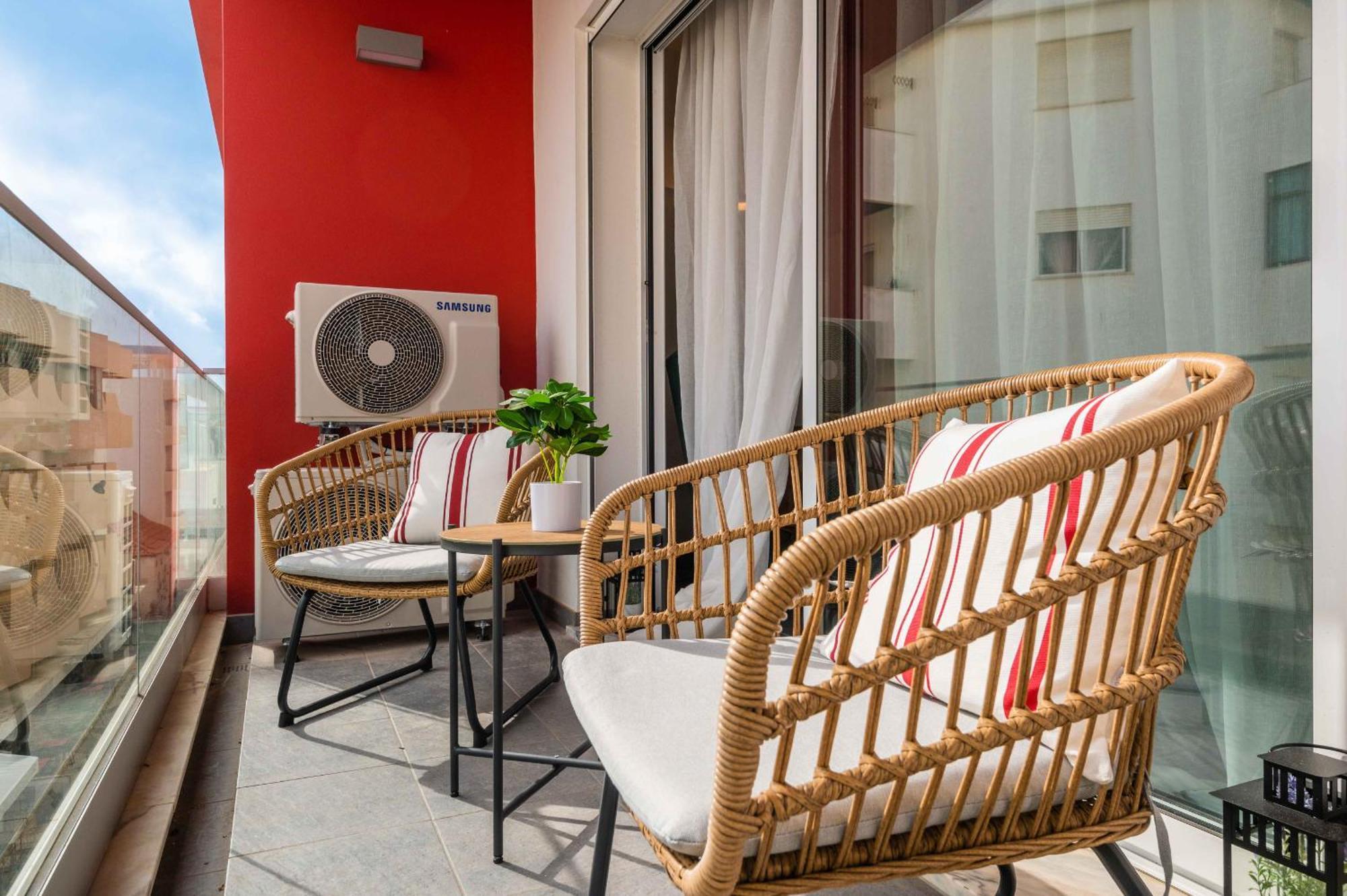 Caravelas 2-Bedroom Apartment With Pool - 50M From The Beach Armação de Pêra Екстериор снимка