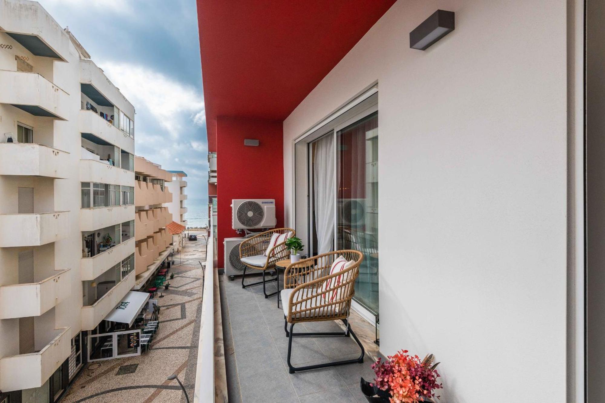 Caravelas 2-Bedroom Apartment With Pool - 50M From The Beach Armação de Pêra Екстериор снимка